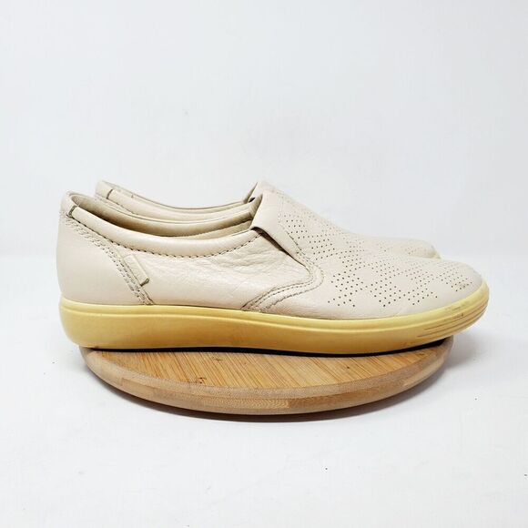 ECCO Shoes Womens 40 Soft 7 Perforated Leather Slip On Sneaker Comfort - Picture 8 of 16